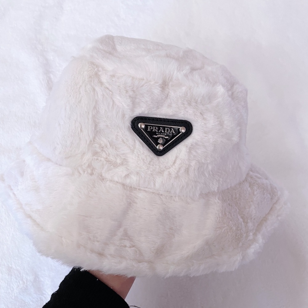 Ivory Shearling Fluffy Bucket Hat